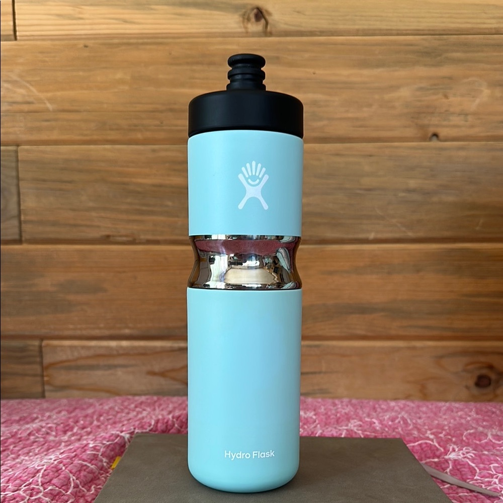 20 oz Hydro Flask Light Blue Bike Water Bottle